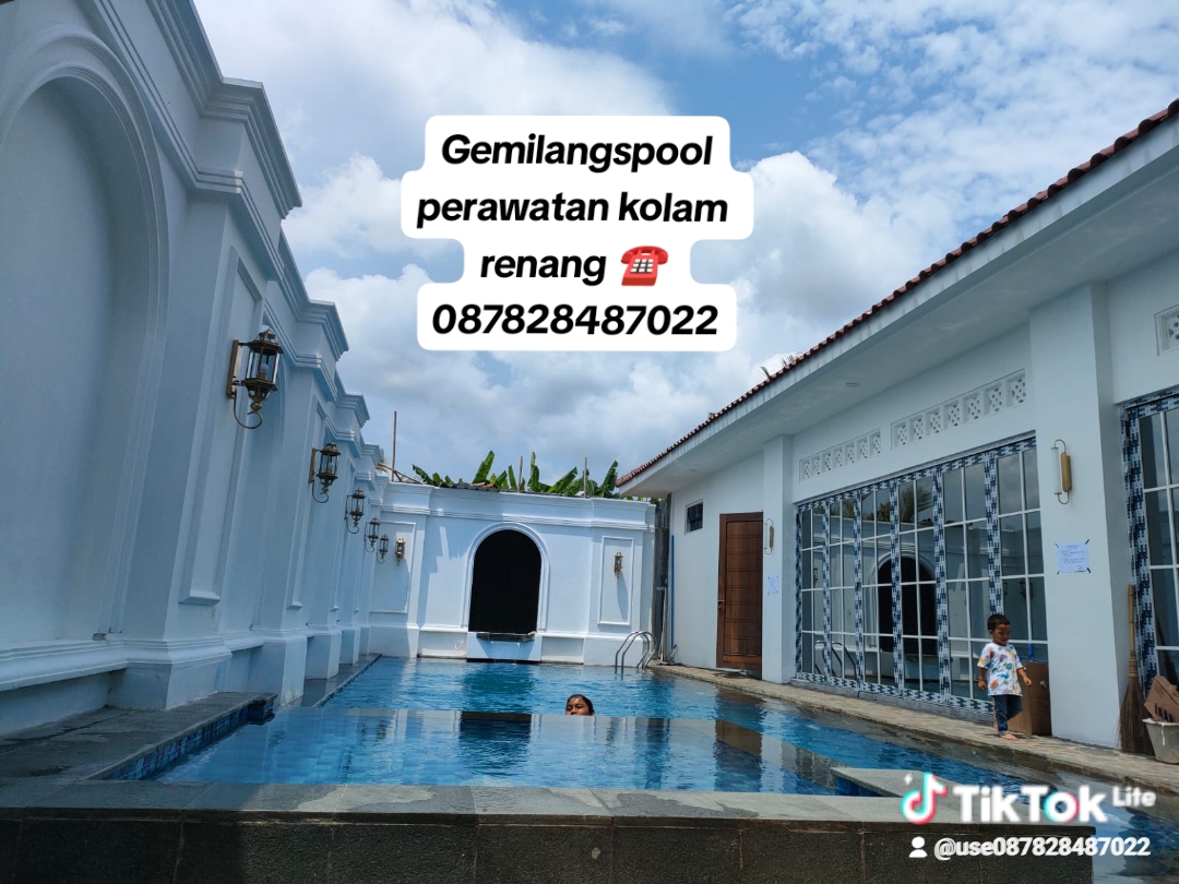 Perawatan kolam renang 